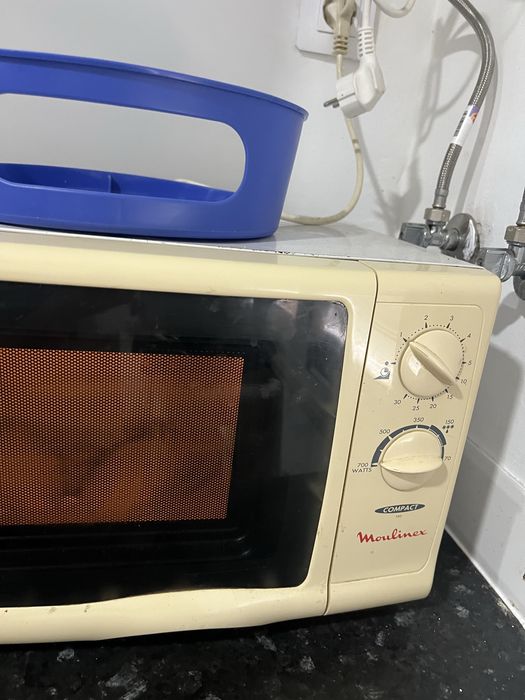 Microondas Moulinex Compact Y53