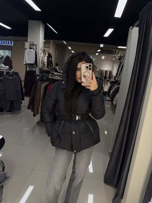 Пуховик жіночий Prada