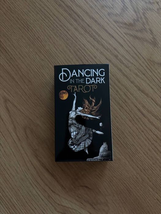 Карти таро Dancing in the Dark Tarot (Таро Танці в темряві)