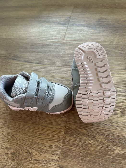 Buciki New Balance rozmiar 20 unikat