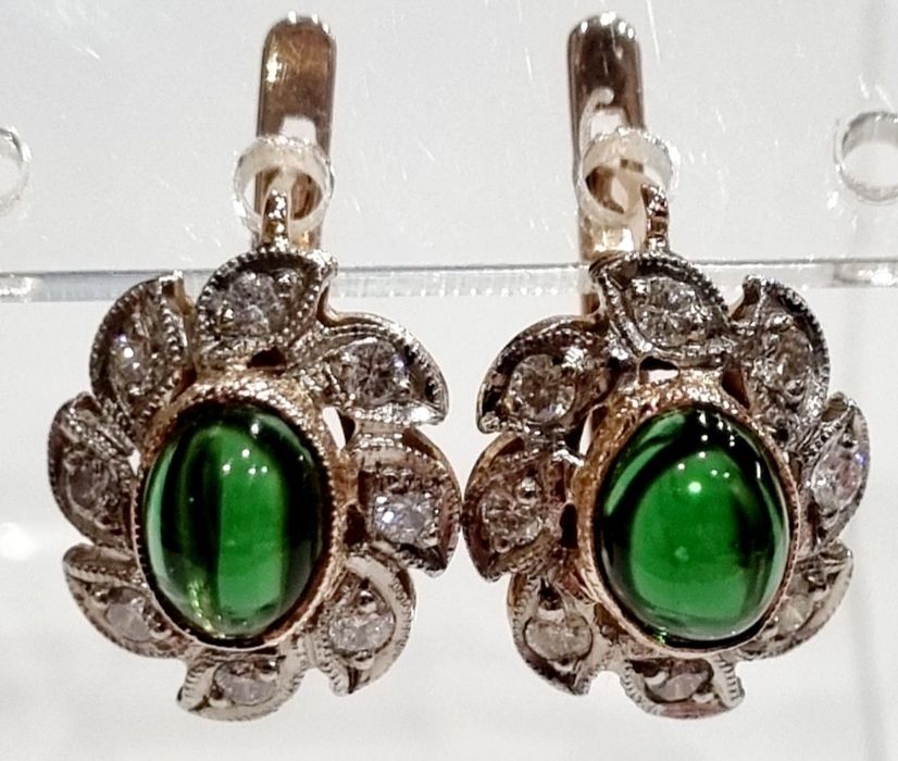 Золоті сережки з діамантами. ct 0,48