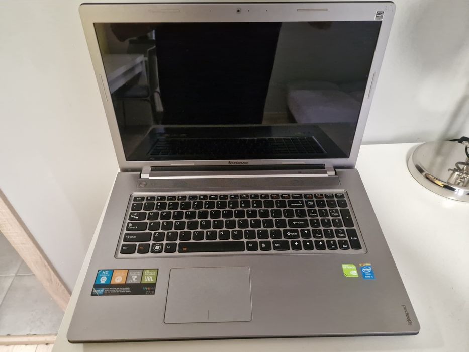 Lenovo IdeaPad Z710 | i5-4200M | 12 GB RAM | SSD 480 GB | GeForce 2 GB