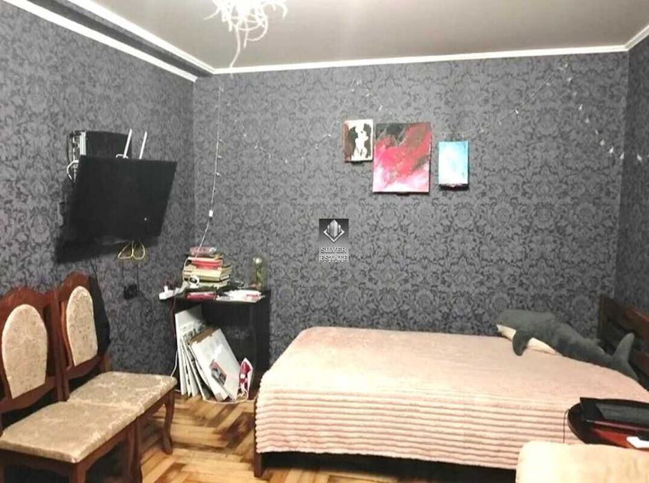 Продаж 1-кімнатної квартири в 9-ти поверхівці, Хортицький район