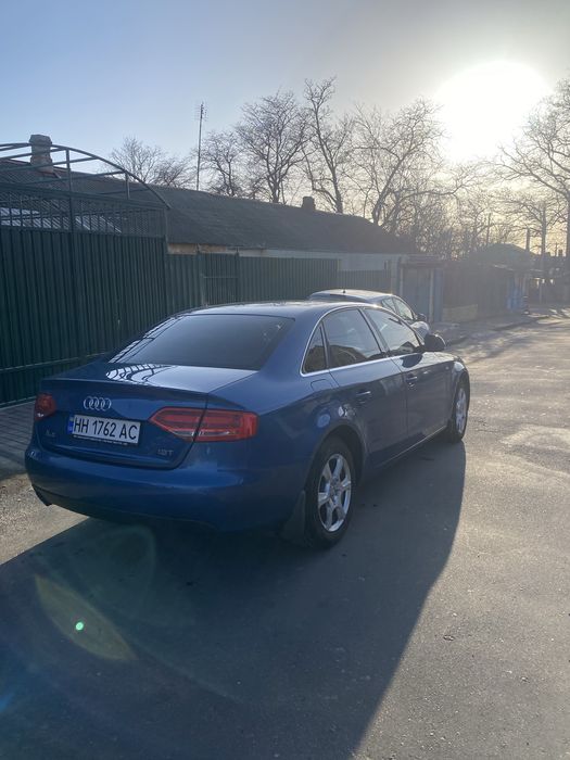 Продам audi a4 b8