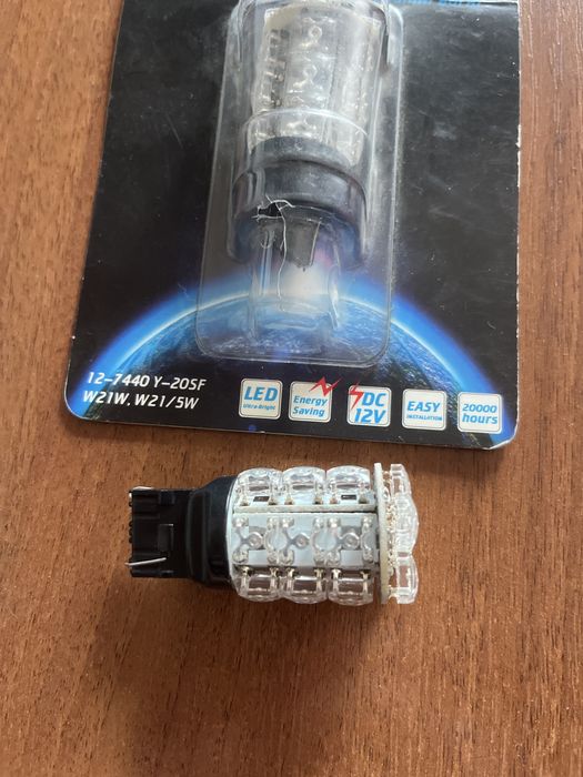 LED лампа в поворот ( желтая)