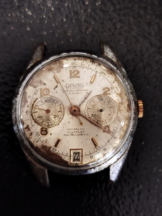 Lote 2 relógios - cronógrafo De Sotto e relógio de corda Mayo