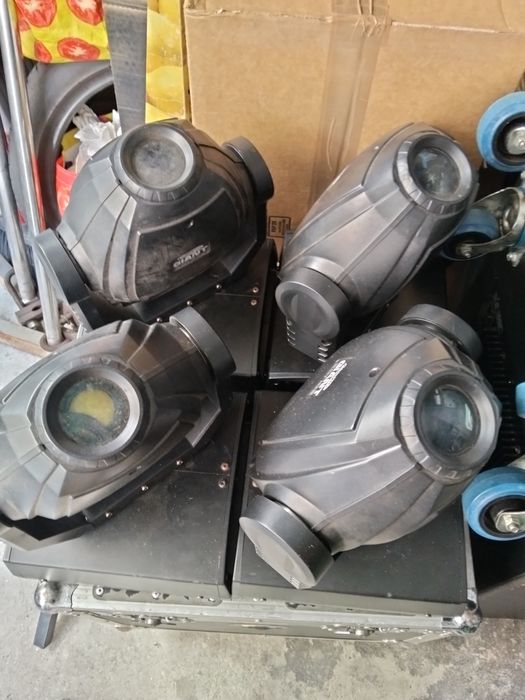 4 Moving head ShowTec