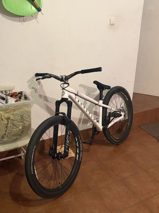 Commencal absolut pure white