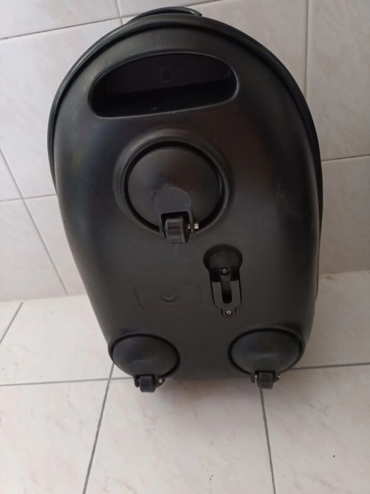 Aspirador Hoover Sprint 1600W - Silent Power