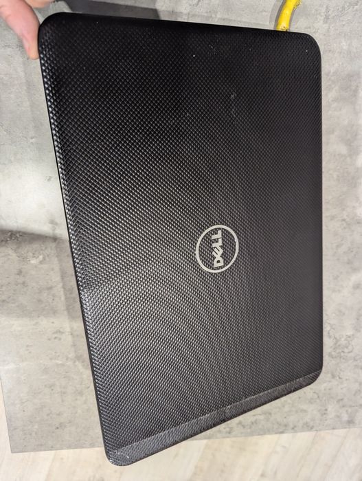 Ноутбук Dell 3520 Intel Pentium 8GB DDR3 500GB HDD