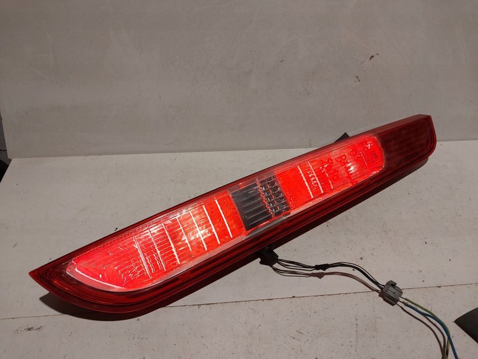 Prawa tylna lampa prawy tył ford focus mk2 lift HB hatchback LED