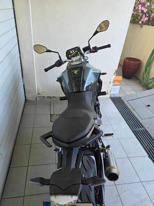BMW F900R   2023