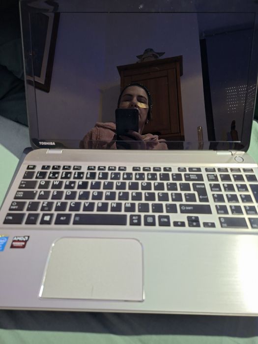 2 portáteis sem carregador