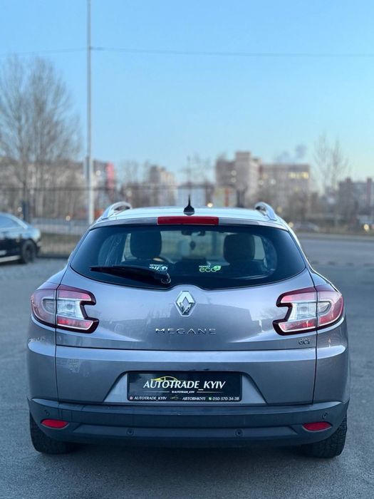 Renault Megane 3. Рестайлинг.1.5 дизель. Автомат.