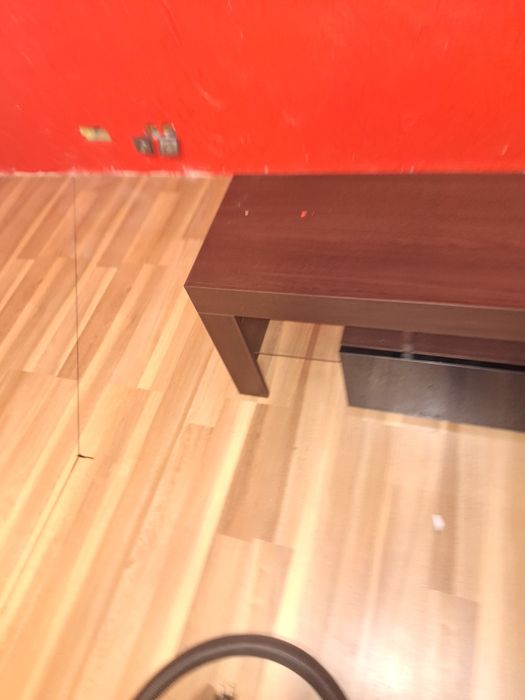 Półka pod telewizor