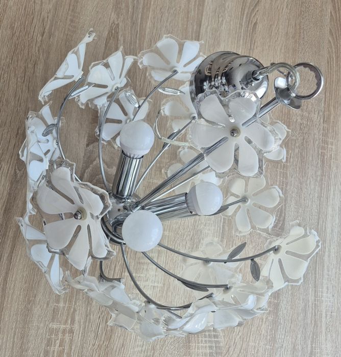 Sprzedam lampę sufitową .