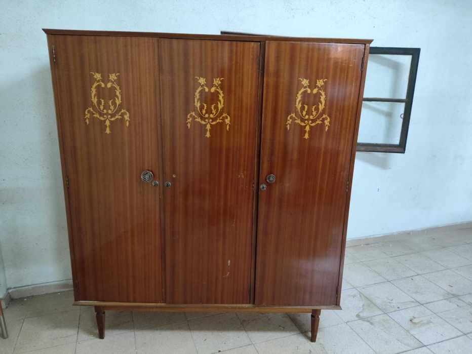 Roupeiro 3 portas vintage