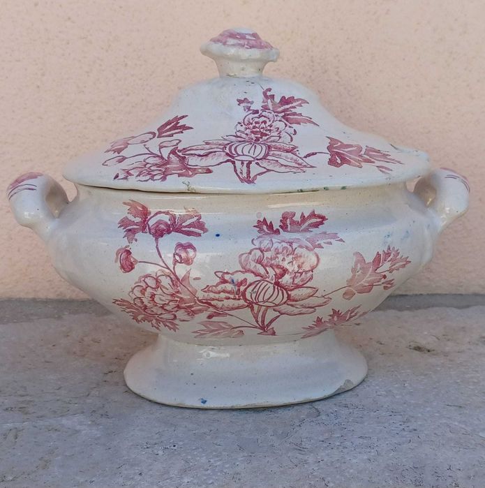 Par de terrinas em faiança