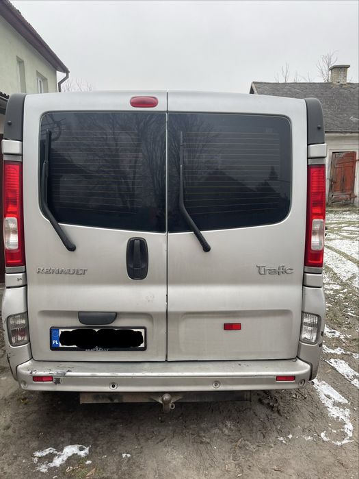 Renault trafic  long