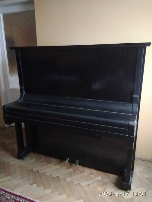 Pianino niemieckie G. Schwechten