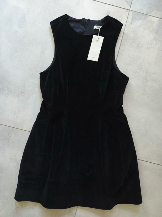 Czarna welurowa sukienka Reserved r.XS