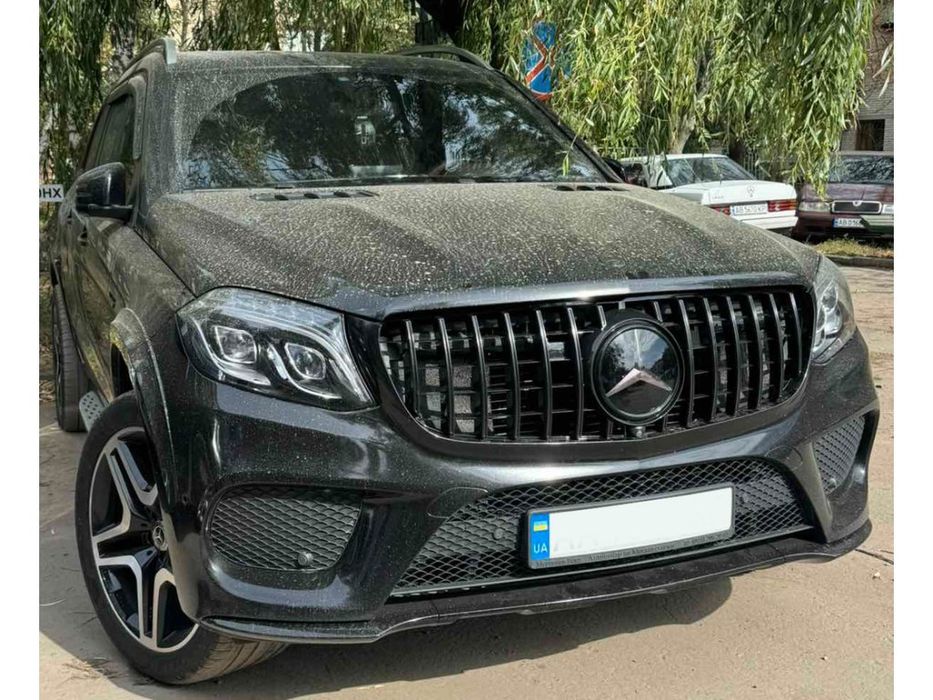 Mercedes GLS сlass X166 Передня емблема під склом a0008880111 (Для GLS)