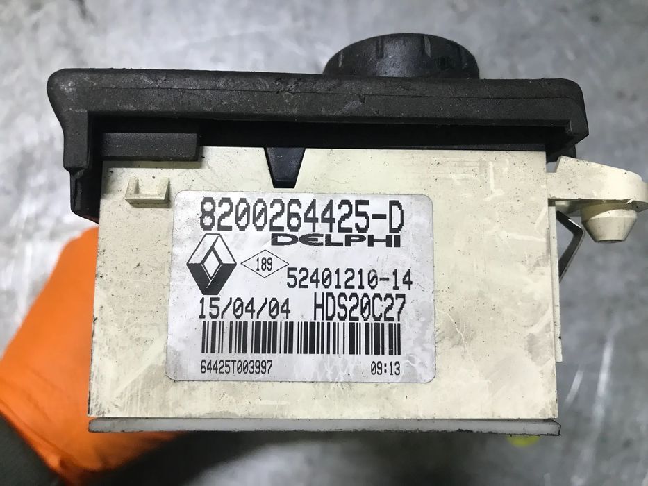 COMANDO / REGULADOR SOFAGEM E AC RENAULT LAGUNA II 8200264425-D