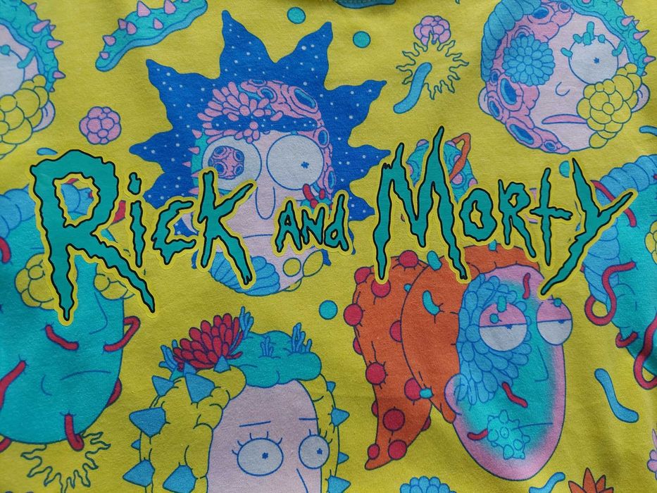 Sprzedam nową koszulkę t-shirt Cropp Rick and Morty rozmiar L