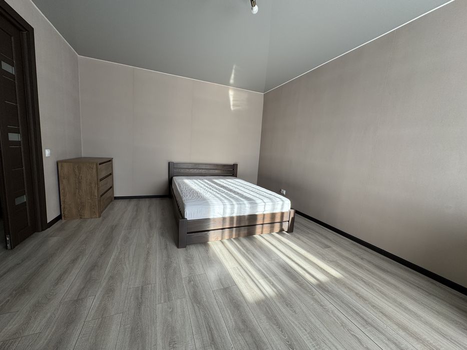 Оренда 1к.кв. в новобудові, Виставка