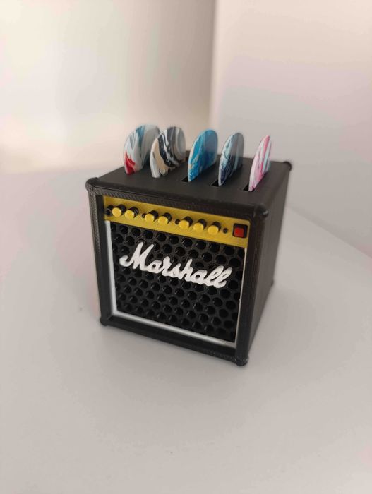 Organizer na kostki gitarowe – wzmacniacz w stylu Marshall