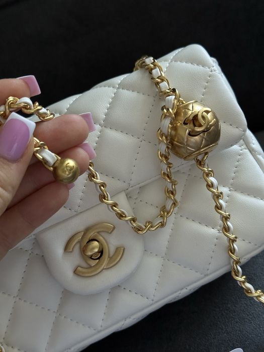 Сумка шкіряна chanel, шанель біла та чорна