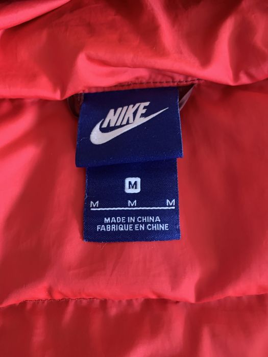 Куртка женская Nike