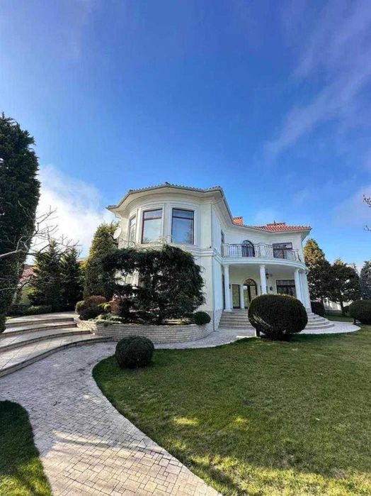 Розкішна італійська вілла біля моря • Басейн, лазня, гараж,21 сотка