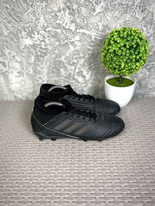 Adidas Predator бутсы копы сороконожки 38 размер футбольные черные