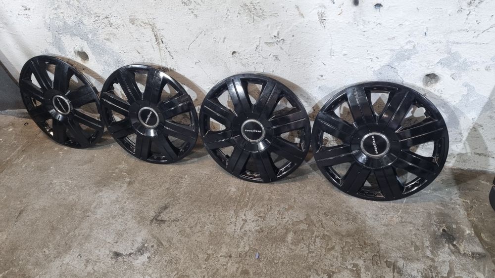 Kołpaki 15 R15 oryginał goodyear czarne