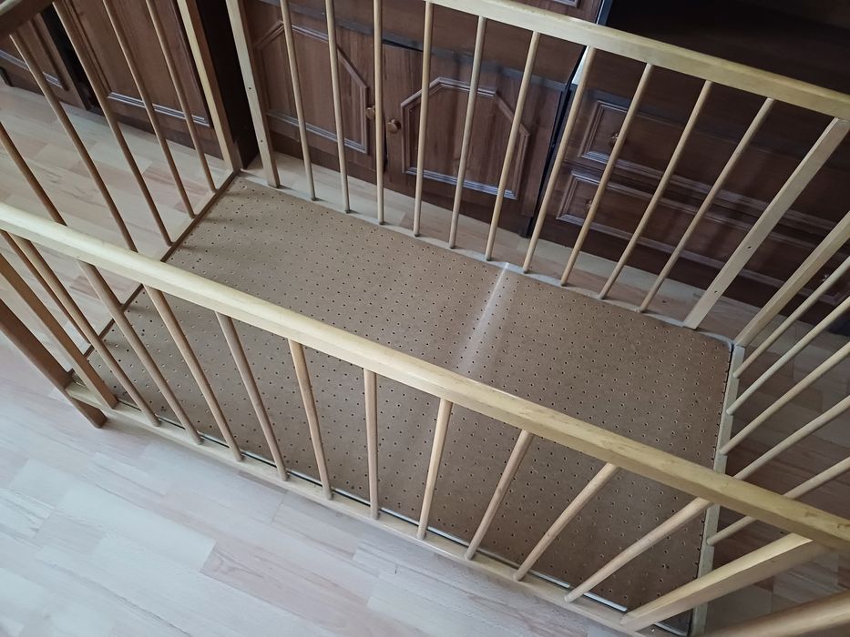 Дитяче ліжечко, колиска