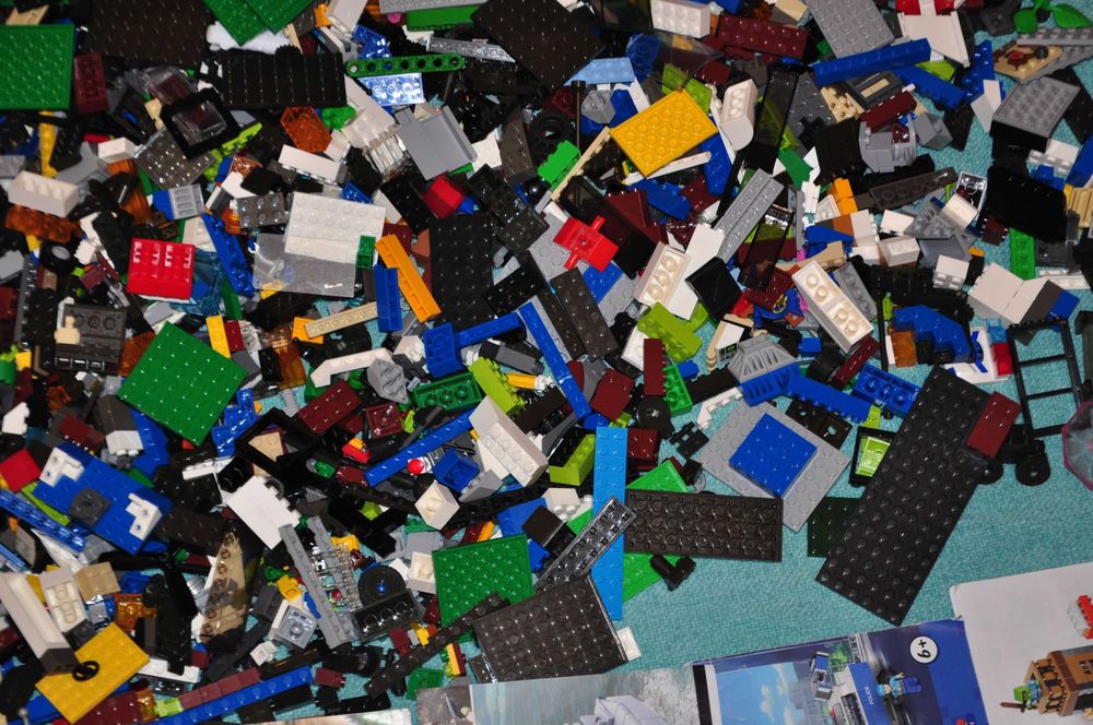 L5939. Klocki kompatybilne, pasujące do LEGO, minifigurki 4,10 kg