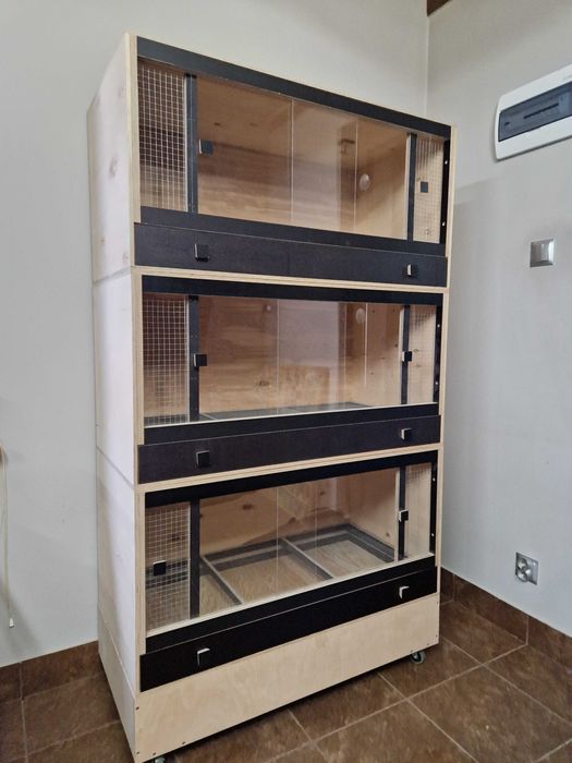 Odchowalnik piskląt, cieplarka, odchowalnia drobiu