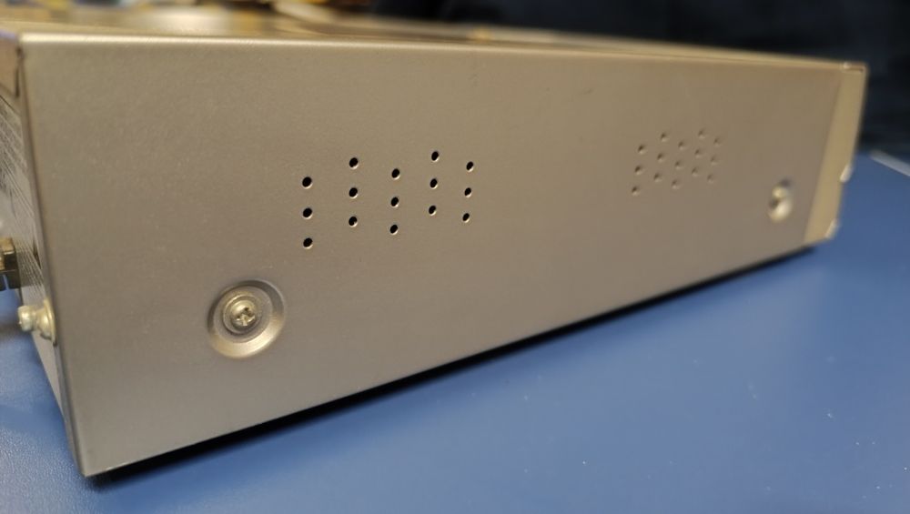 Amplificador DVD Tuner RDS Denver DRE-1000