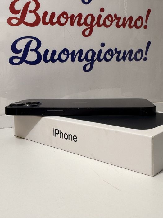 Iphone 13 93% baterii