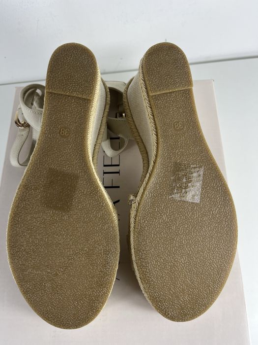 Buty na koturnie Anna Field rozmiar 38