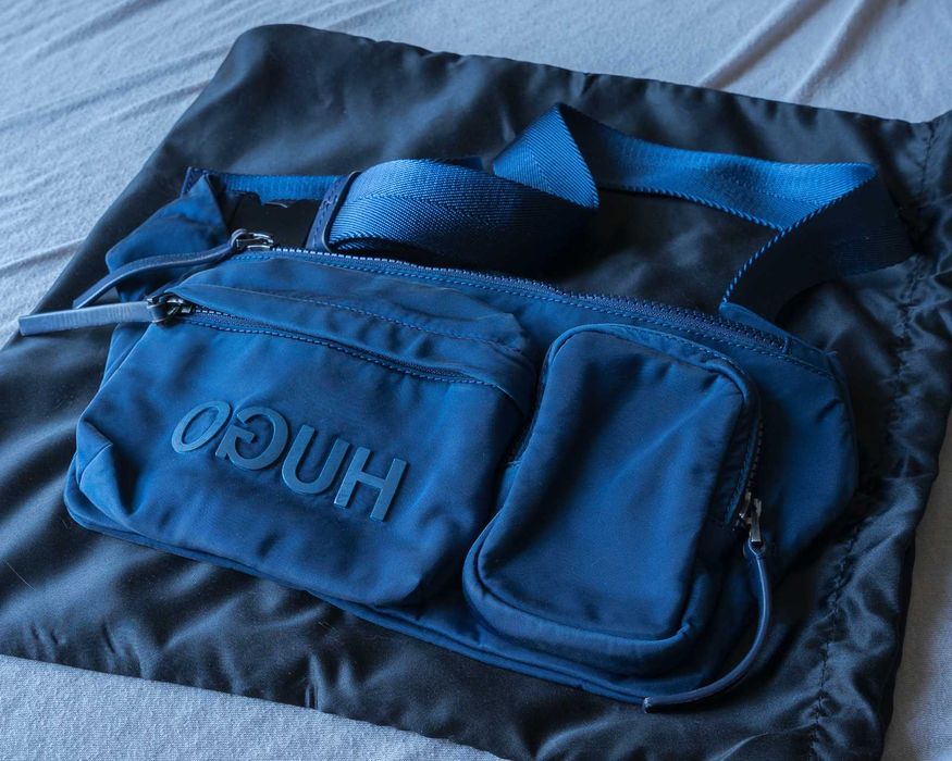 Сумка пояс бананка Hugo Boss синяя