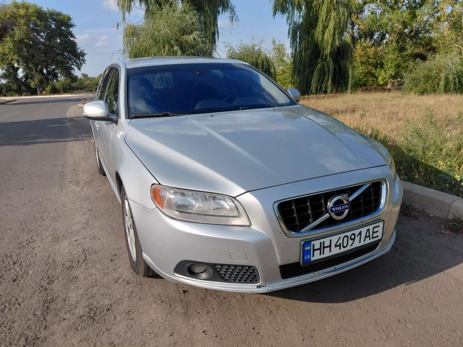 Продам авто Volvo v70