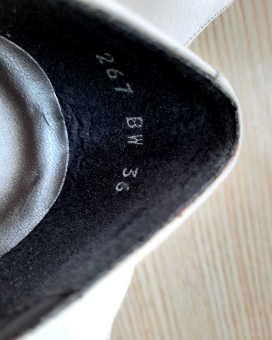 Новые свадебные туфли лодочки 36р-р, натур. кожа Италия