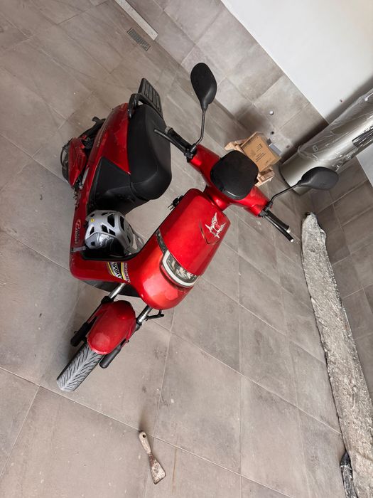 Scooter elétrica