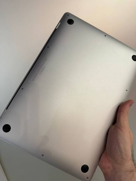 Apple MacBook 2020 M1 8GB RAM 128GB SSD