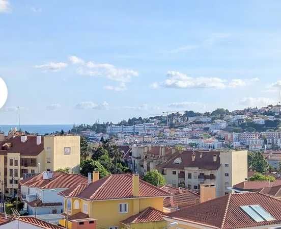 Moradia V4+2 no Murganhal, Oeiras, junto à Cidade do Futebol/Jamor