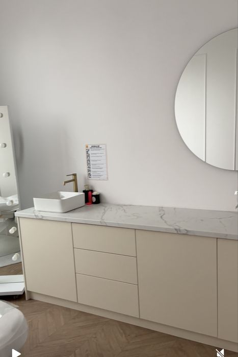 Wynajmuję gabinet na 15 dni-1500 zl