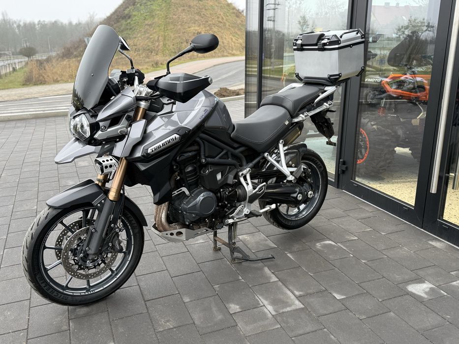 Triumph Tiger 1200 explorer z 2012r Niemcy bezwypadkowy ksiazka