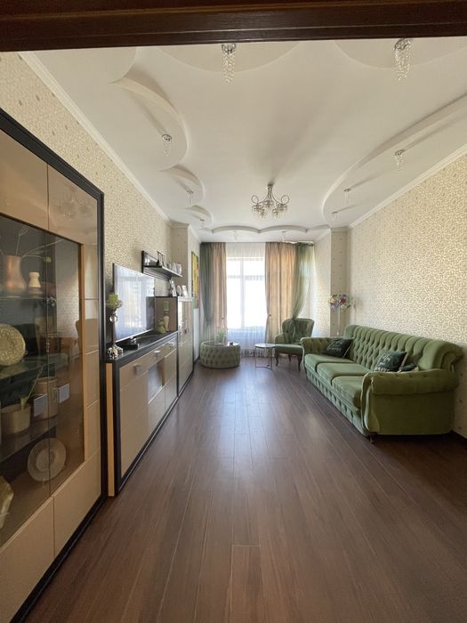 3-кімнатна, Центр, Печерськ, метро Печерська, вул. Коновальця 36-Е